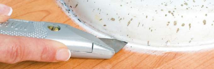 Очистка герметика ножом